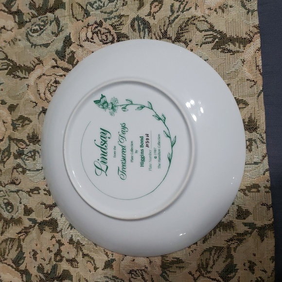 Hamilton Collection Treasured Days Lindsay - Picture 2 of 2